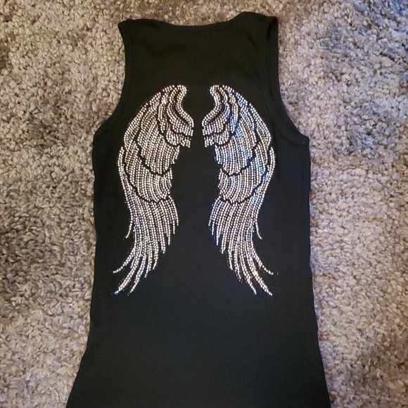 Tank - Picture 1 of 2